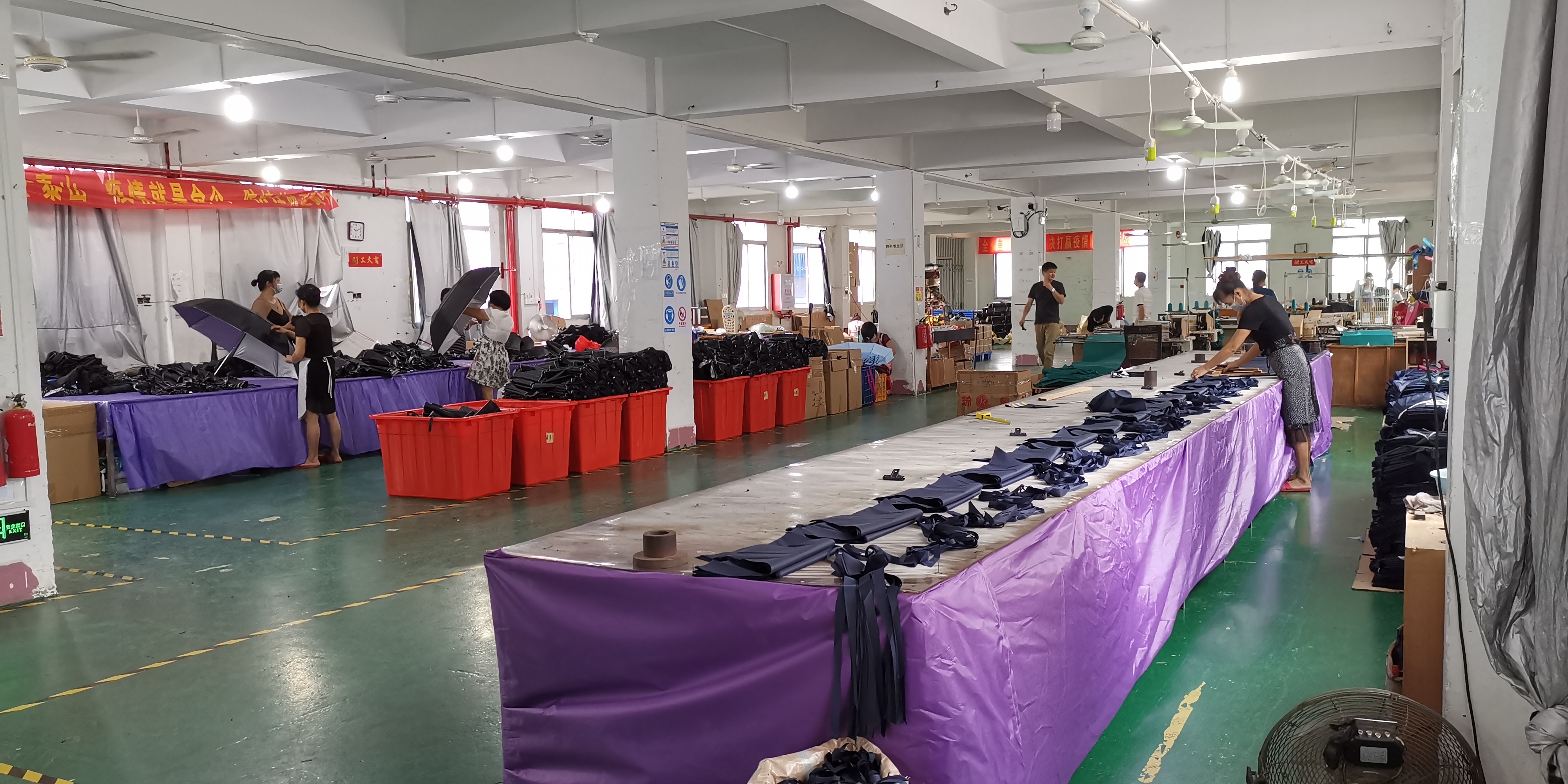 Xiamen United-Prosperity Industry & Trade Co., Ltd. fabrika üretim hattı