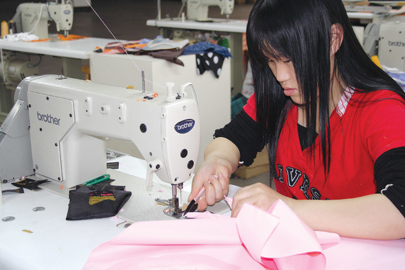 Xiamen United-Prosperity Industry &amp; Trade Co., Ltd. fabrika üretim hattı