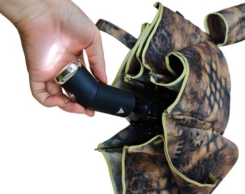 LED aydınlatmalı Otomatik Açma/Kapatma Güvenlik Şemsiyesi Gece Görüşü için Yansıtıcı Şerit