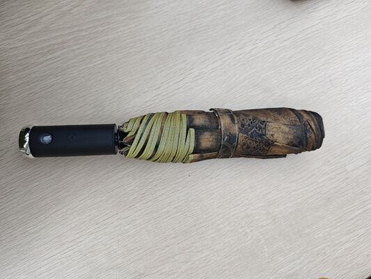 LED aydınlatmalı Otomatik Açma/Kapatma Güvenlik Şemsiyesi Gece Görüşü için Yansıtıcı Şerit