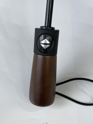 En yüksek dayanıklılık ve şık görünüm için tasarlanmış geleneksel ahşap tutma şemsiyesi iş ve eğlence için uygundur