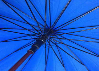 Rüzgar Dayanıklı J Şekli Mavi Golf Şemsiye, Yağmurlar Şemsiye Ahşap Saplı