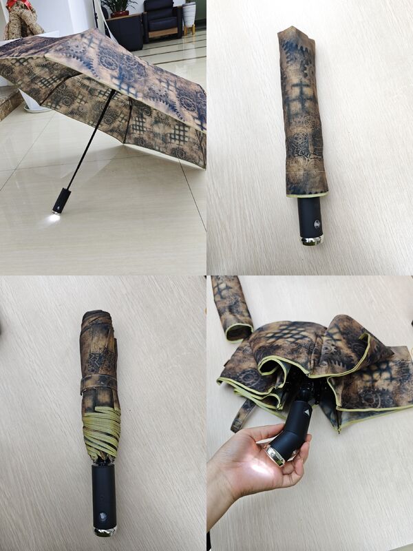 LED aydınlatmalı Otomatik Açma/Kapatma Güvenlik Şemsiyesi Gece Görüşü için Yansıtıcı Şerit